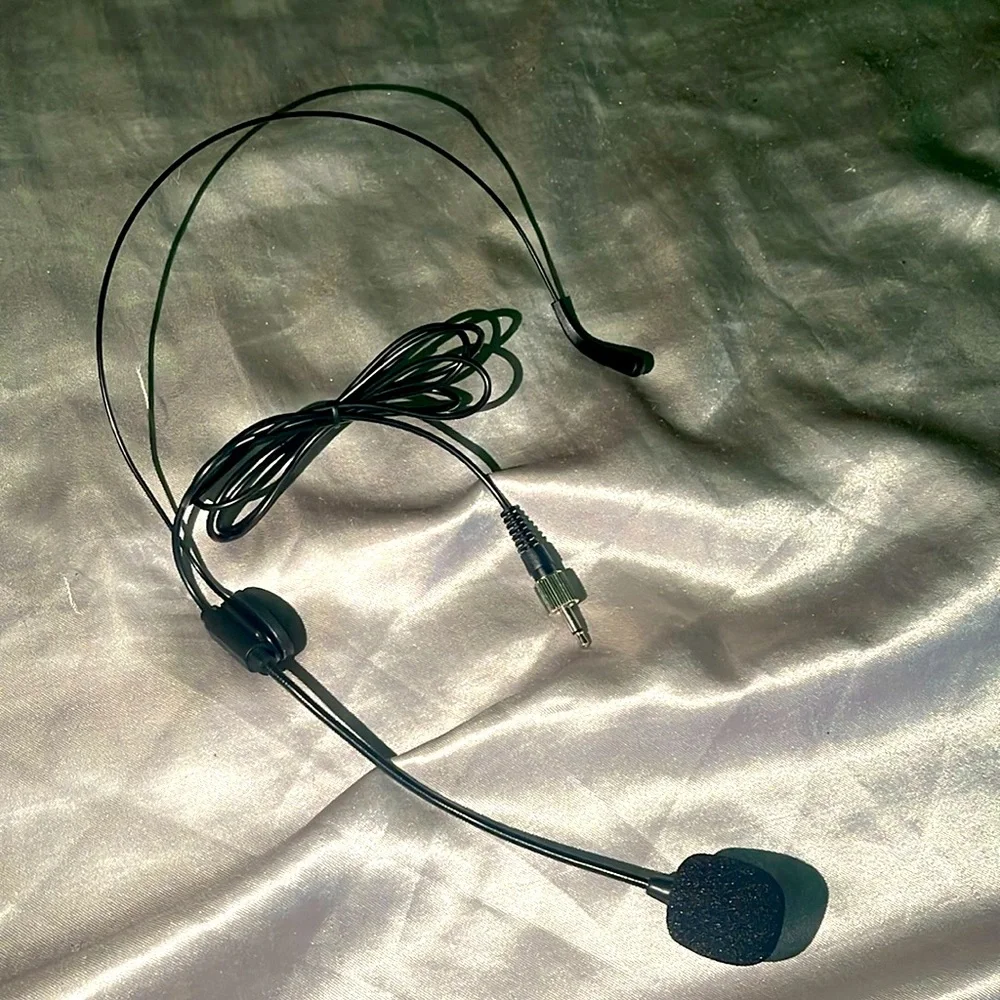 3.5mm audio jack headset mic